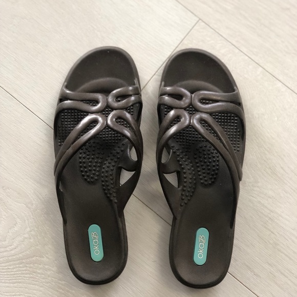 $12 or 3 for $26- Like New Slides- OKA.B - Picture 3 of 6